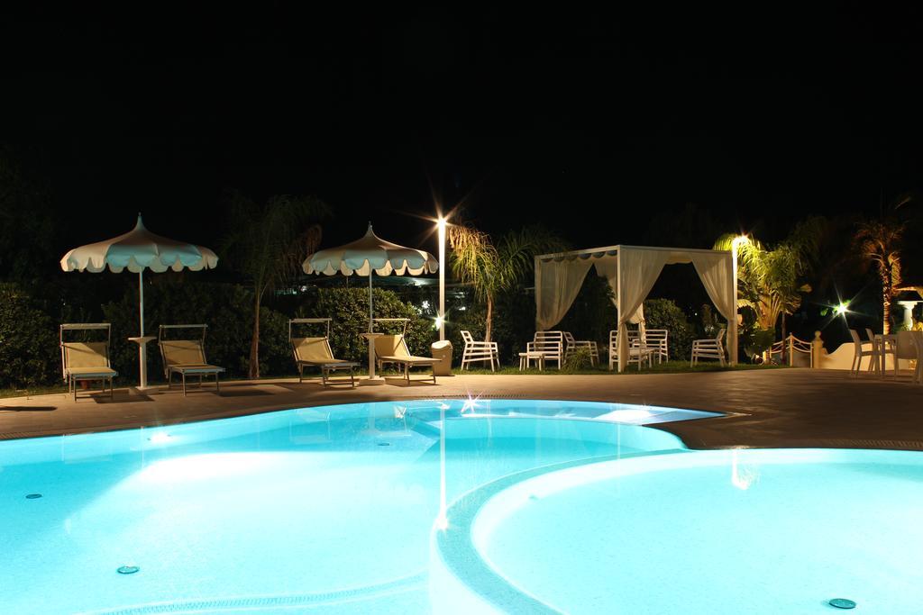 זמברונה Blu Tropical Resort מראה חיצוני תמונה